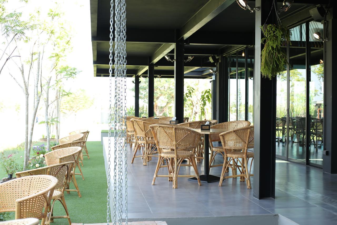 Navela Hotel & Convention Ratchaburi Exterior foto