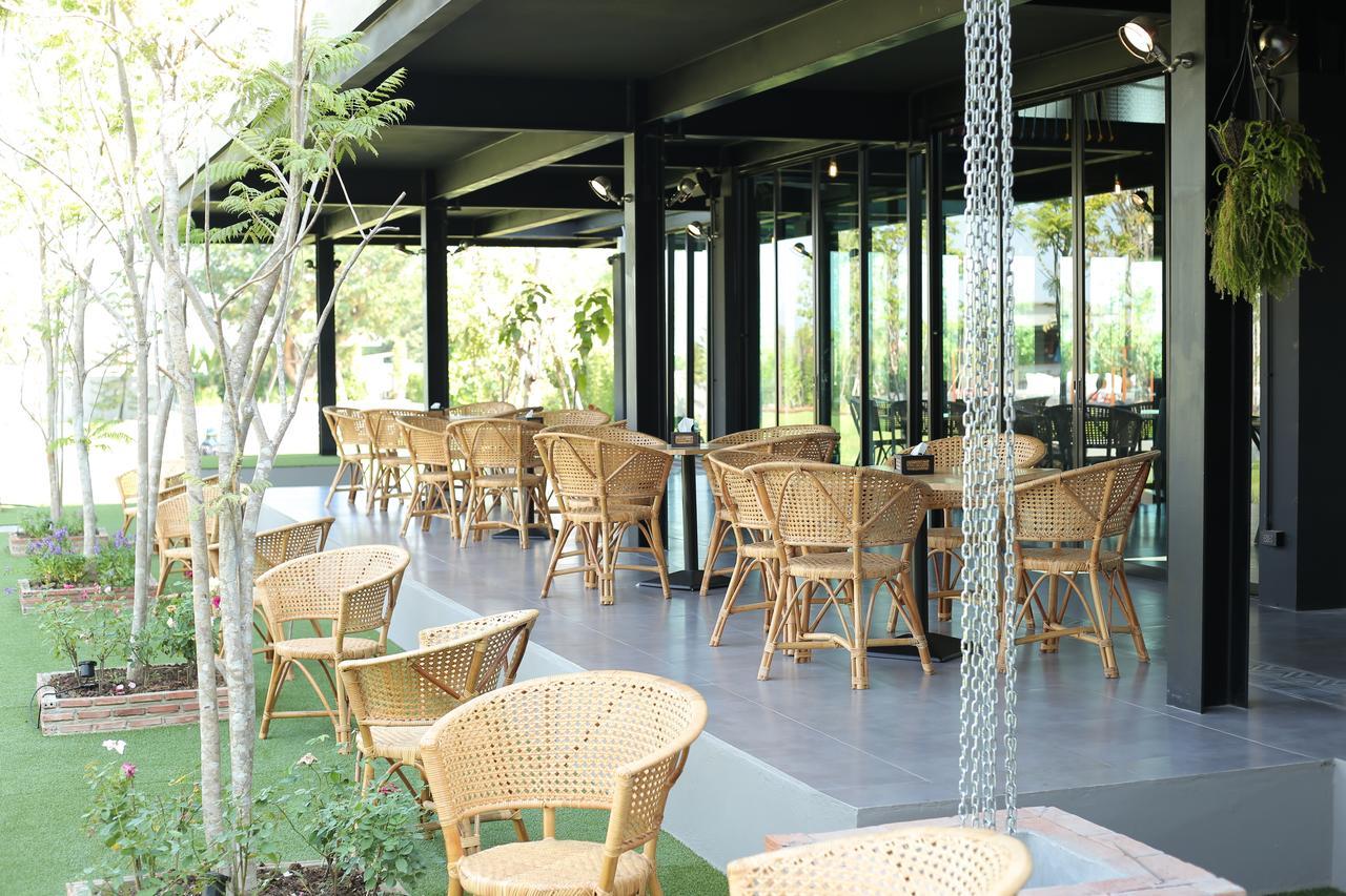 Navela Hotel & Convention Ratchaburi Exterior foto